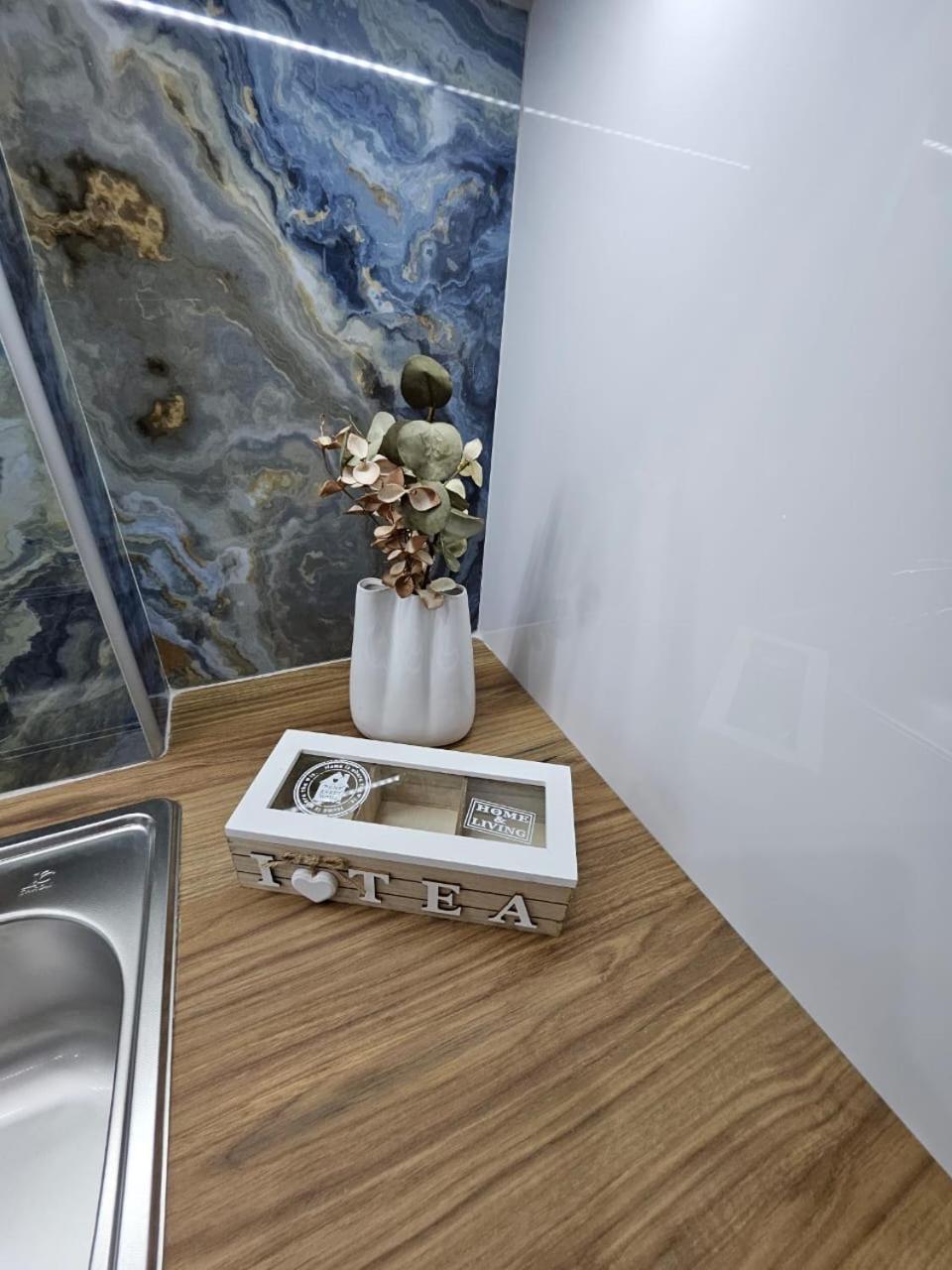 Agora Luxury Apartment 7 루트라키 외부 사진