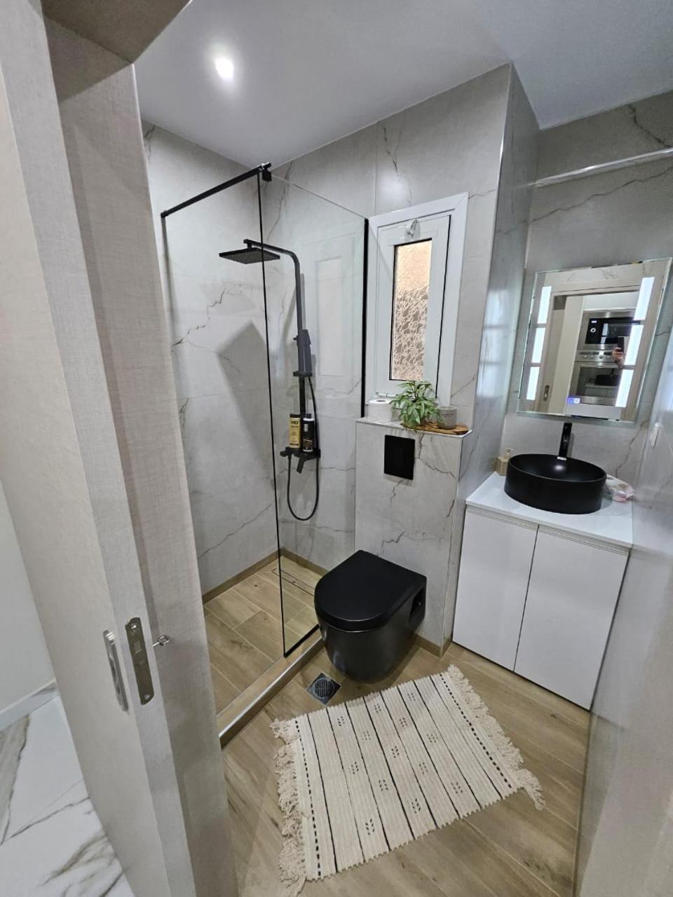 Agora Luxury Apartment 7 루트라키 외부 사진